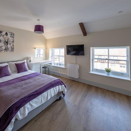 Isabella House - Hereford City Centre Aparthotel, By Rentmyhouse Eksteriør billede