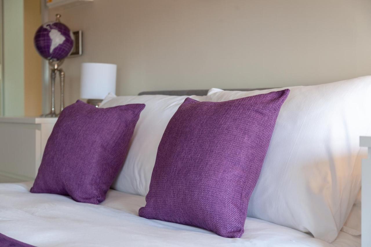 Isabella House - Hereford City Centre Aparthotel, By Rentmyhouse Eksteriør billede
